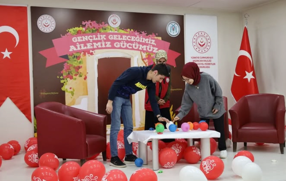 Aile Buluşmaları’nda Yeni Evli Çiftlere Destek Mesajı