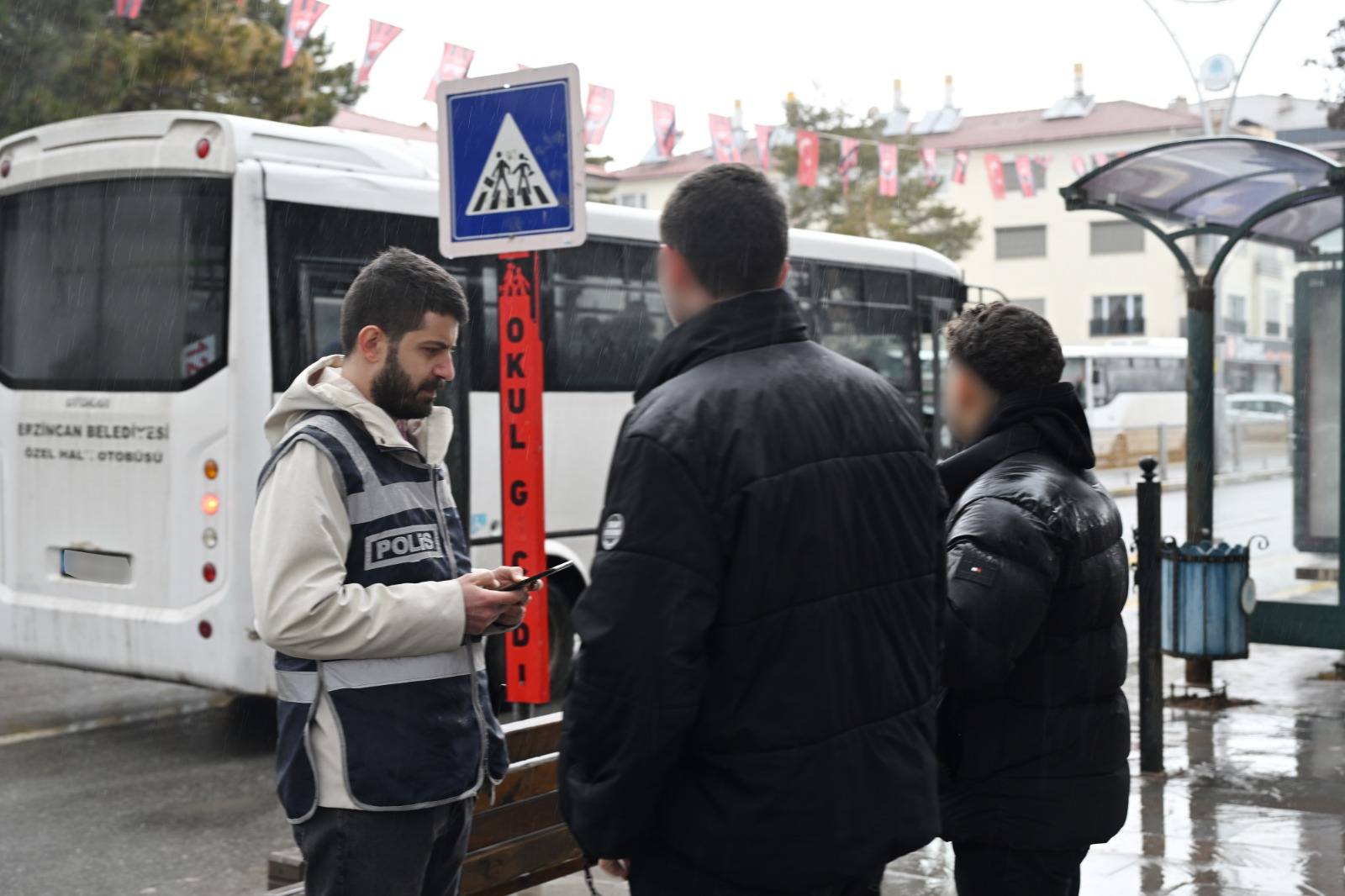 Okul Çevrelerinde Geniş Çaplı Denetim: 44 Personel Sahadaydı