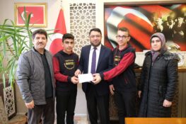 Pir-i Sami Hafız İmam Hatip Ortaokulu’ndan Gazze İçin Kermes