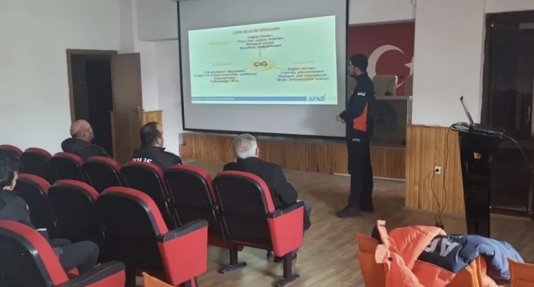 Tercan’da Çığ Riskine Karşı Farkındalık Eğitimi