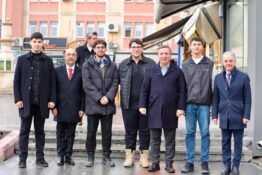 Vali AYDOĞDU Ordu ve Fevzipaşa Caddesi’nde Vatandaşlarla Buluştu