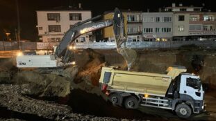 Yıkım Tamamlandı, Sırada Hafriyat Var: Merkez Çarşısı Yeni Yüzüne Hazırlanıyor