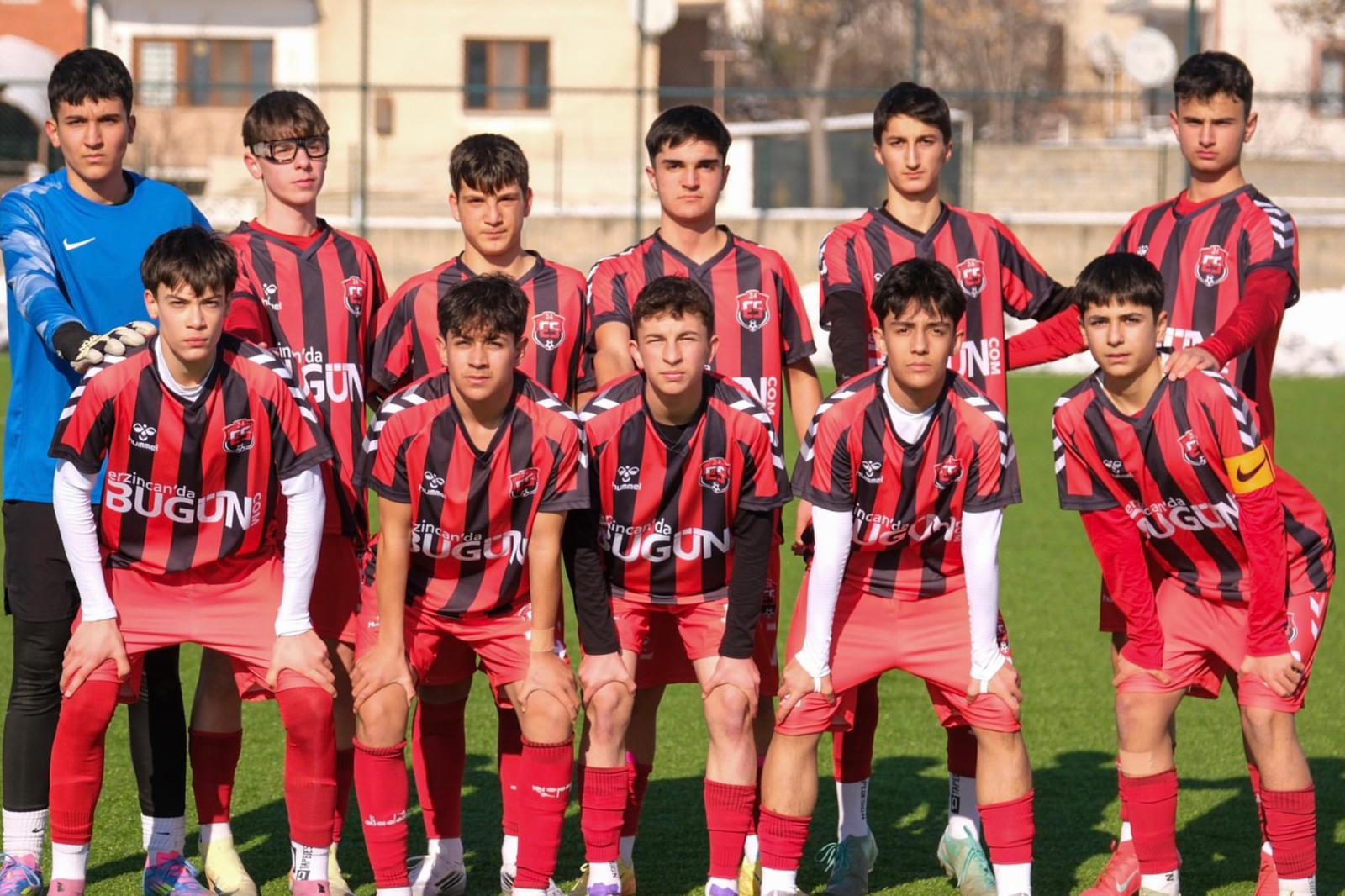 24 Erzincanspor U15 Ligi Şampiyon Tamamladı, Hedef Play-Off’ta Zafer