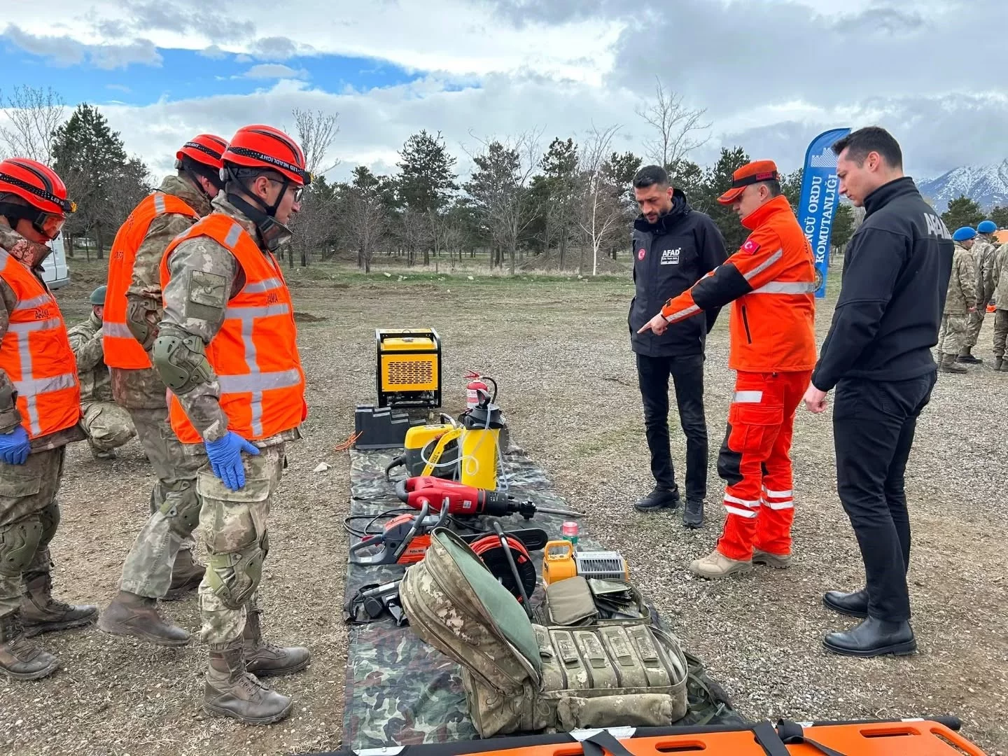 AFAD ve 3’üncü Ordu’dan Enkaz ve Çadır Yarışması