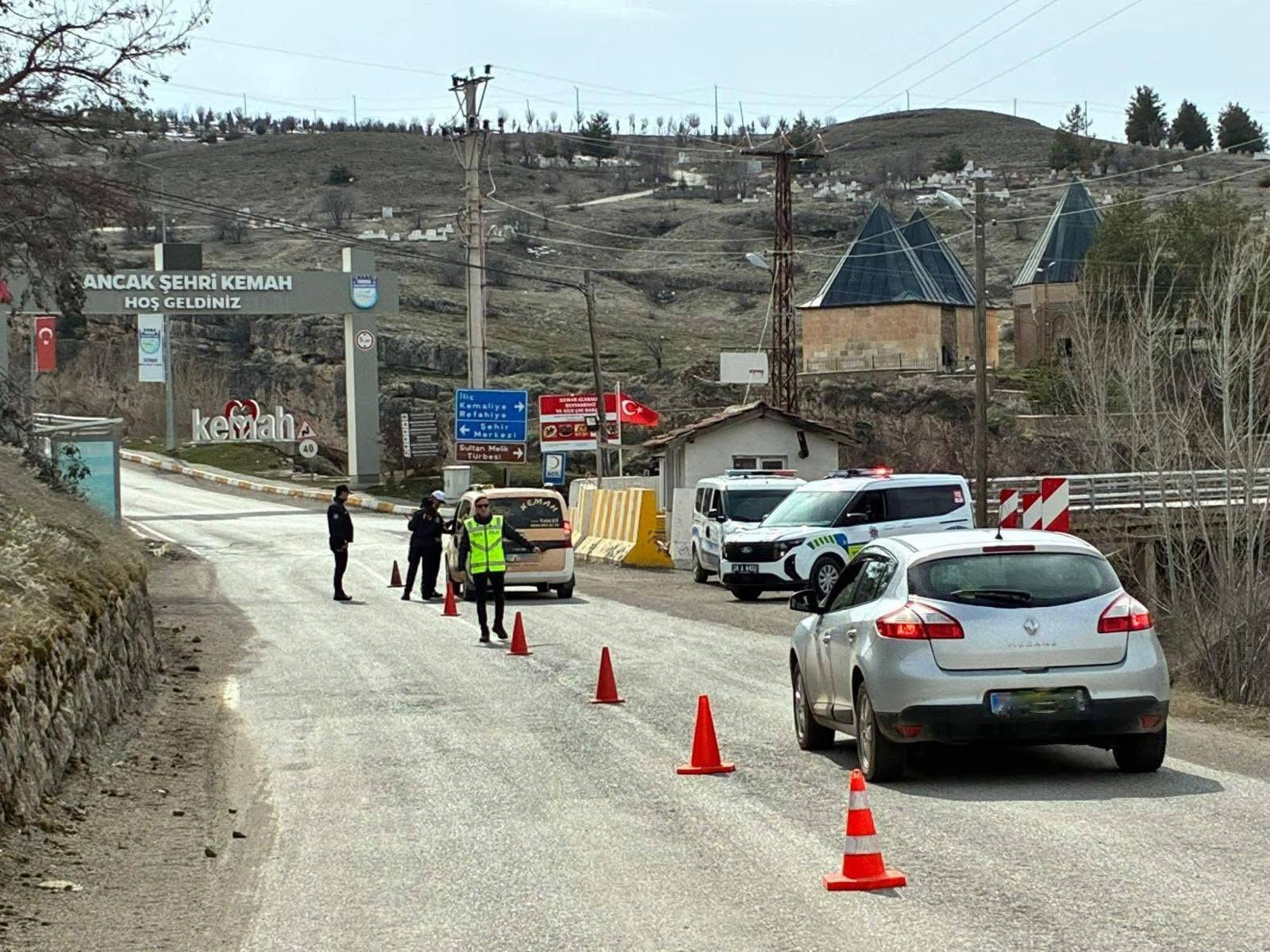 Erzincan’da Bayram Trafiğinde Sıkı Denetim ve Bilgilendirme