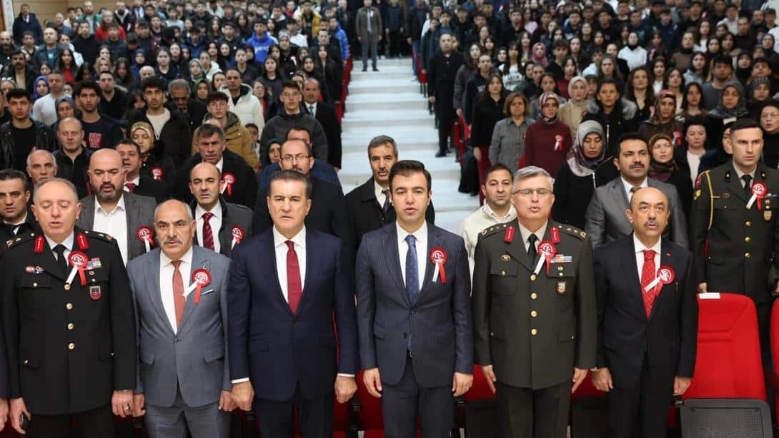 Erzincan’da İstiklal Marşı’nın Kabulünün Yıl Dönümü Anlamlı Programla Anıldı
