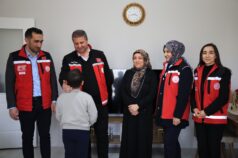 Erzincan’da Koruyucu Ailelere Teşekkür Ziyareti