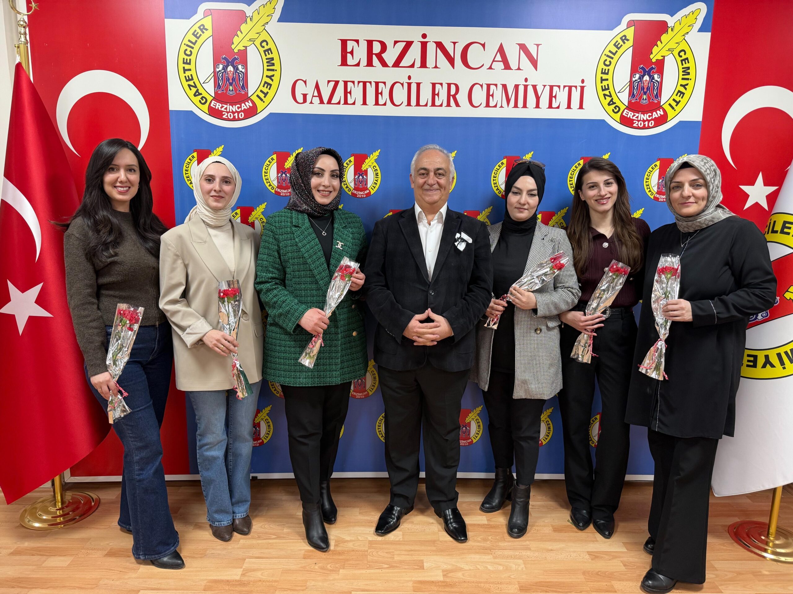 Kadın Gazetecilerden 8 Mart Mesajı