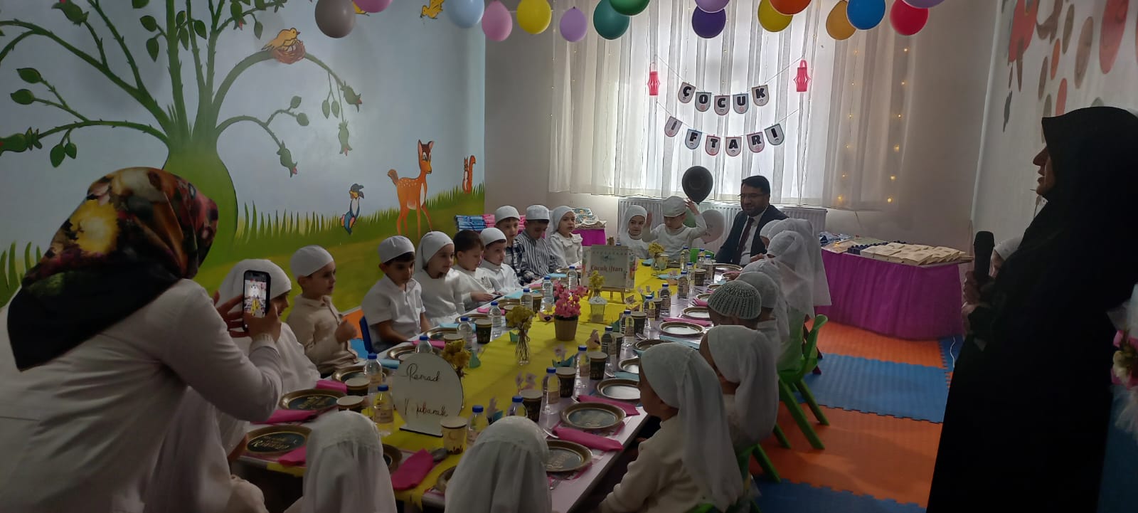 İl Müftüsü FAKİRULLAHOĞLU Miniklerin Oruç Sevincine Ortak Oldu