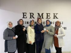 Kadın Komite Başkanı AKÇAY’dan 8 Mart’ta Kadın Emekçilere Anlamlı Ziyaret