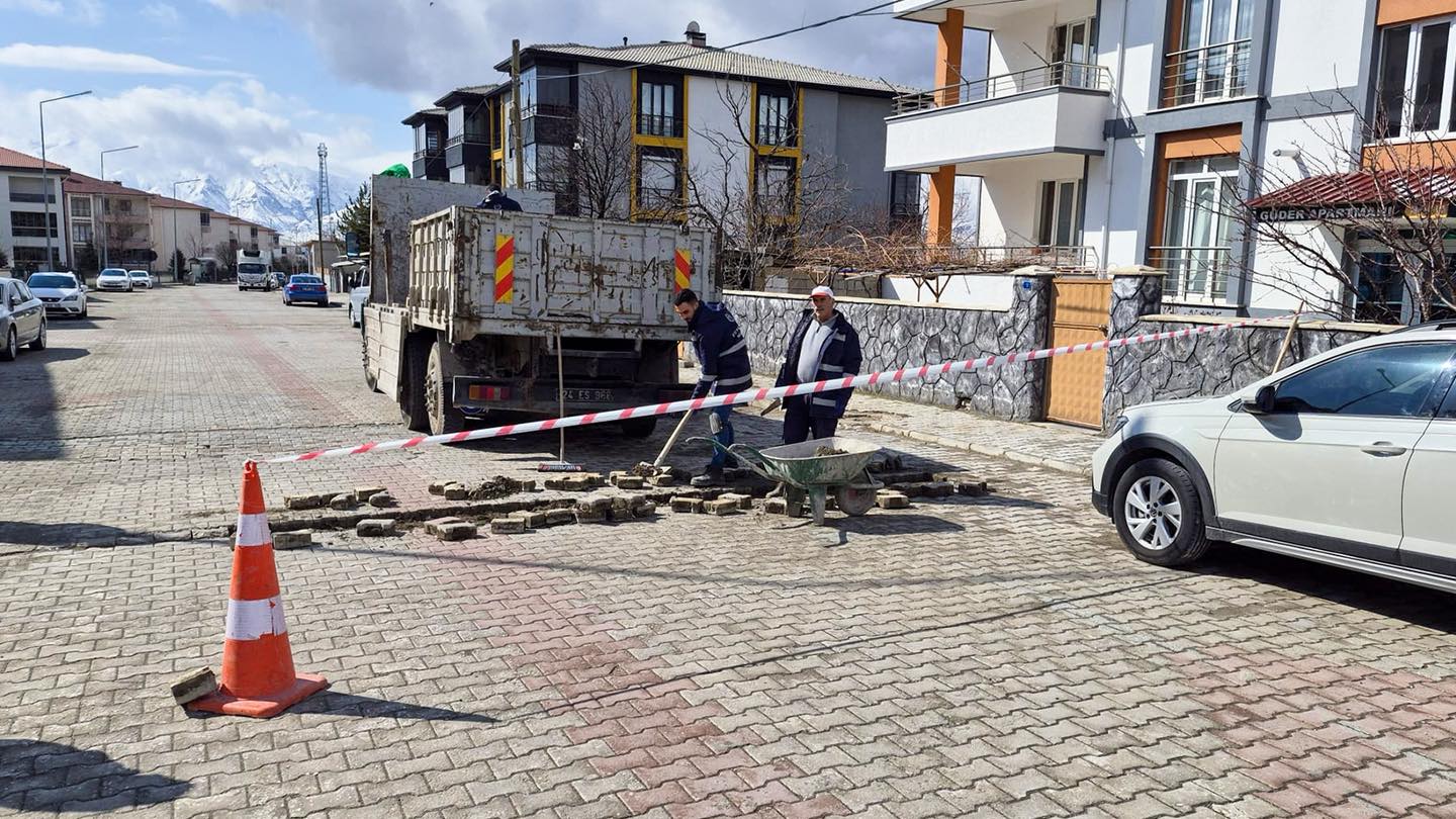 Kentte Yol ve Kaldırımlar Yenileniyor: Çalışmalar Hız Kazandı