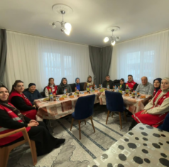 Kızılay’dan Bayırbağ’da Gönül Sofrası: Ramazan’ın Bereketi Aynı Hanede Paylaşıldı