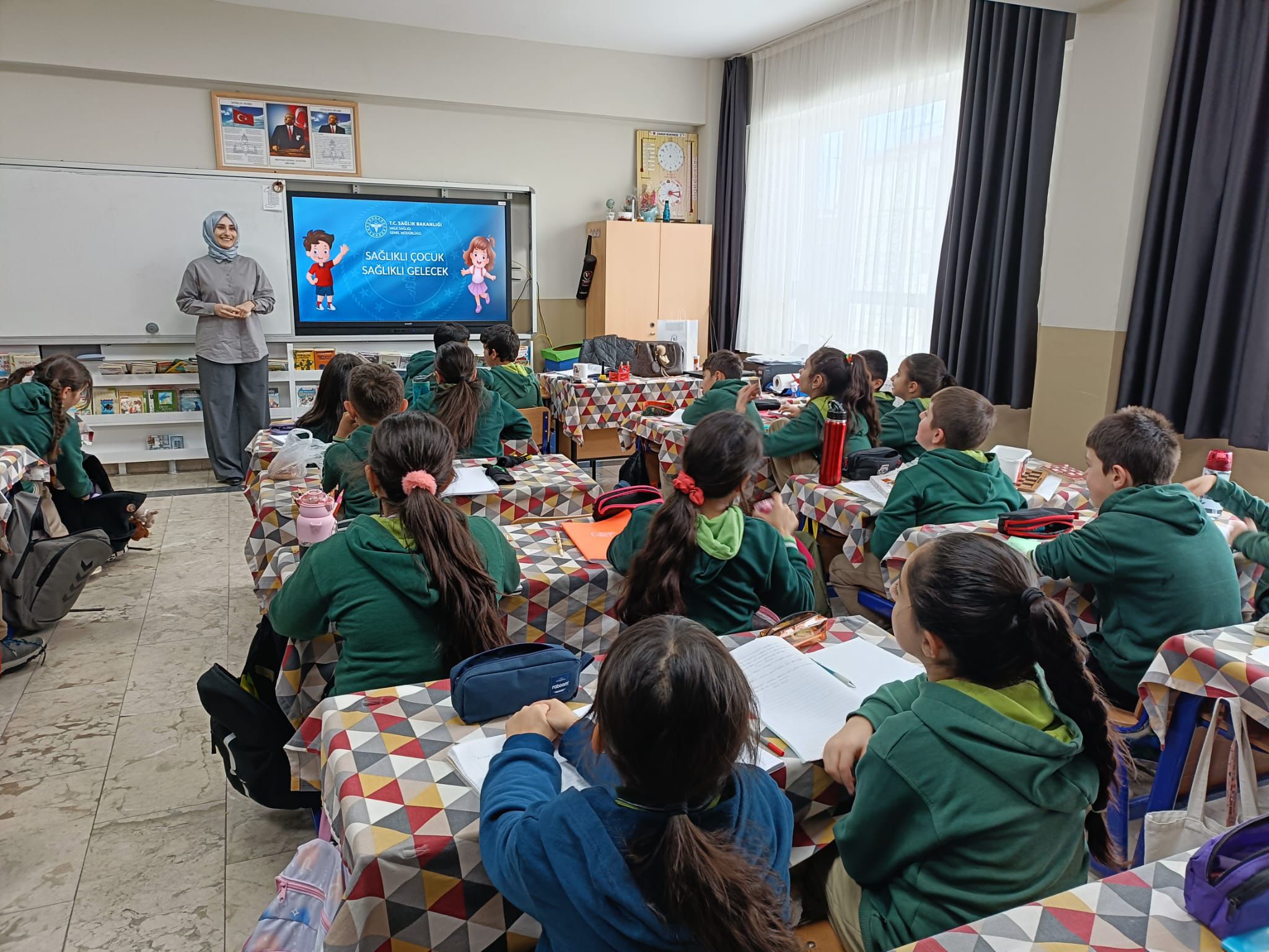 Miniklere Sağlık Bilinci: 149 Öğrenci “Çocuk Akademisi” Eğitimine Katıldı