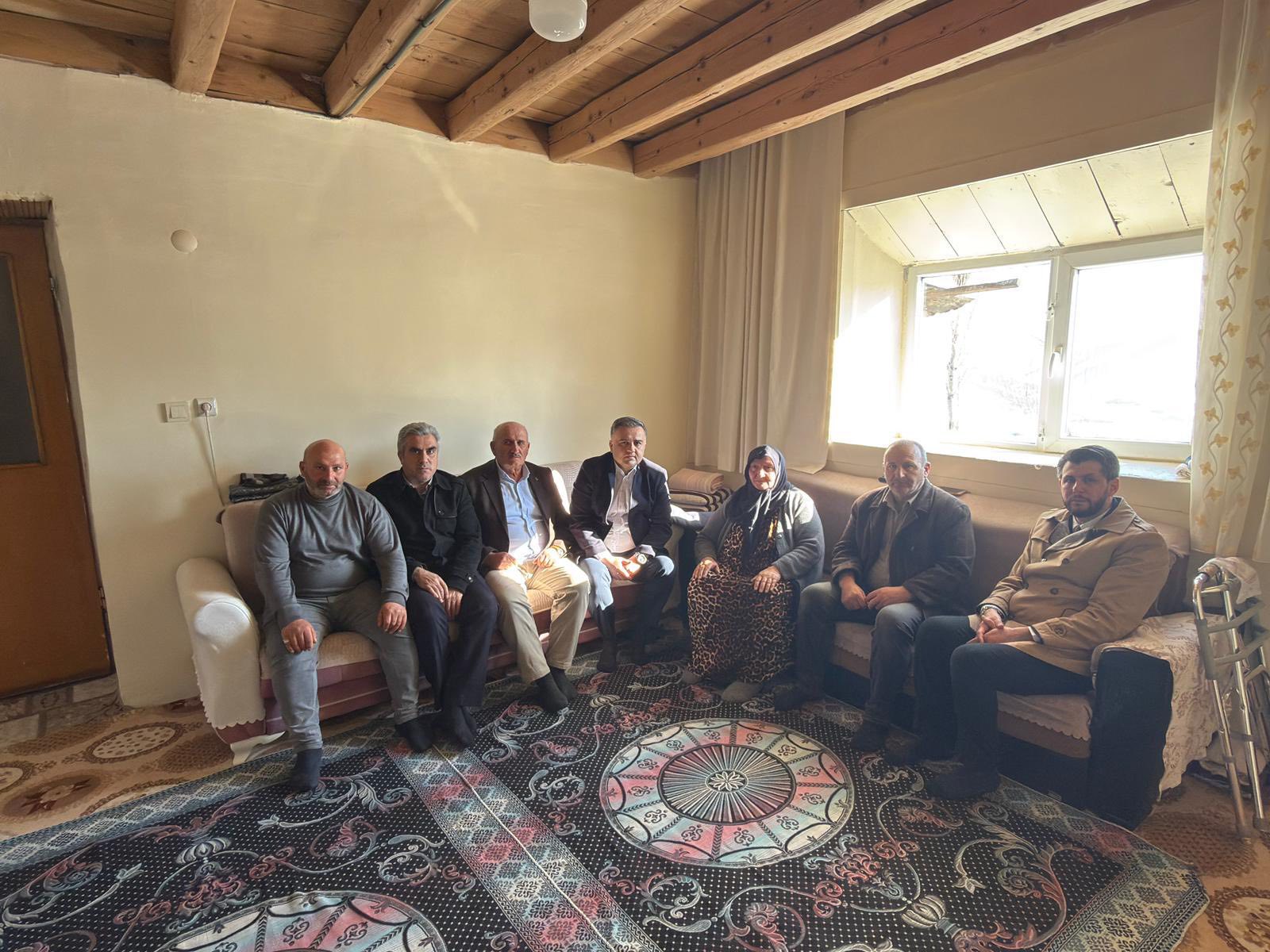 Otlukbeli’nde Ramazan Ziyaretleri: Protokol Vatandaşlarla Buluştu