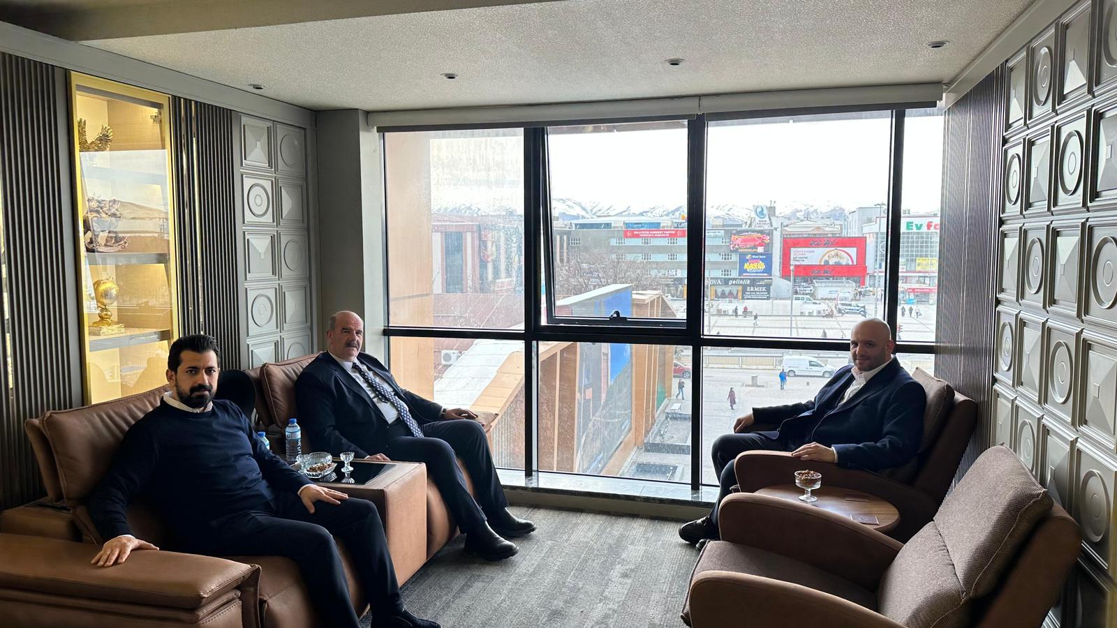 Süleyman Tan’dan Esnaf Ziyareti: “Ortak Akılla Erzincan’ı Büyüteceğiz”