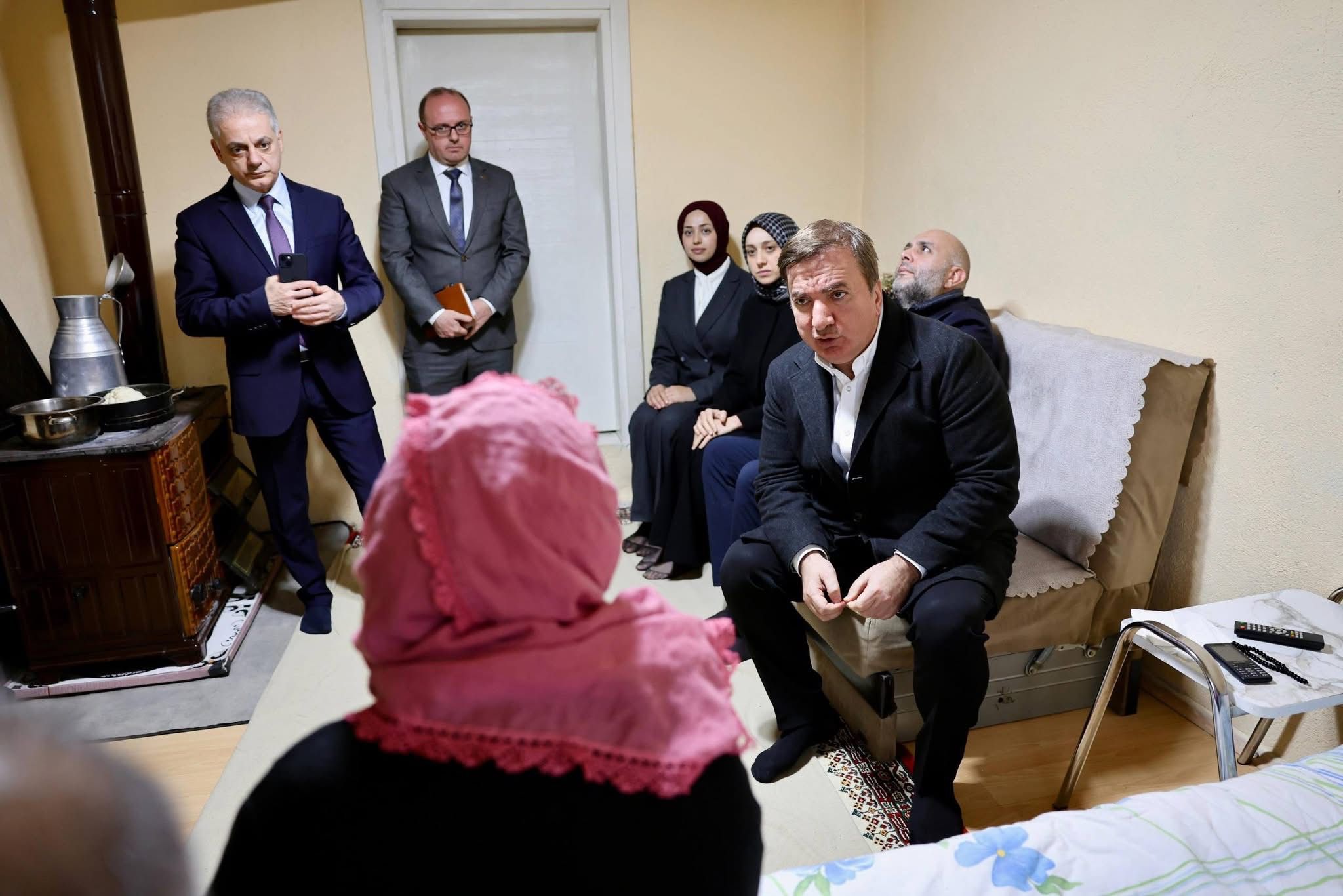 Vali AYDOĞDU’dan Ramazan’da Hane Ziyareti