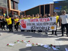 Eğitimciler Dörtyol Meydanı’nda Haykırdı: “Bu Şiddet Münferit Değil!”