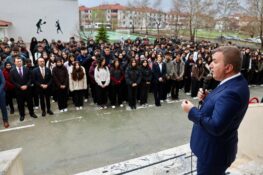 Erzincan Valisi AYDOĞDU’dan Okul Ziyareti