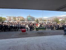 Erzincan’da Okul Saldırılarında Hayatını Kaybedenler İçin Gıyabi Cenaze Namazı Kılındı