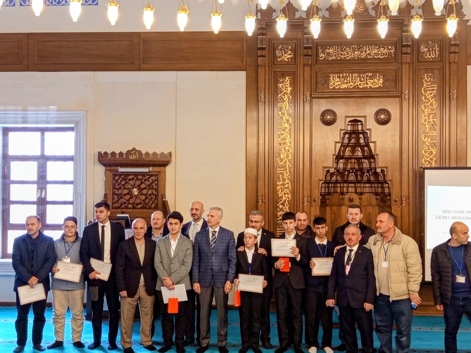 Erzincanlı Öğrenci Kur’an-ı Kerim’i Güzel Okuma Yarışmasında Bölge Birincisi Oldu
