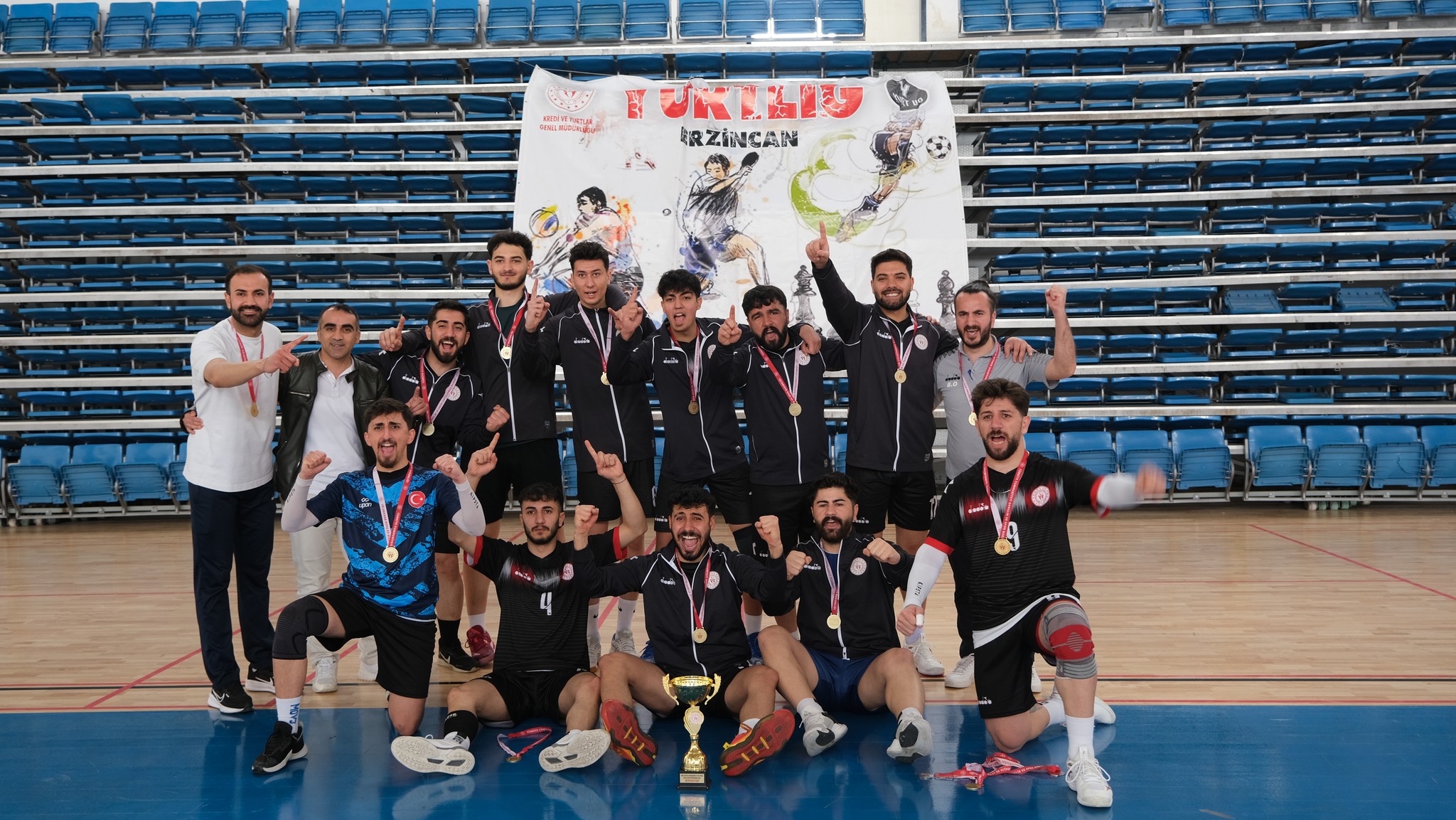 Filede Şampiyon Ağrı GSİM! Erzincan’da YURTLİG Heyecanı Sona Erdi