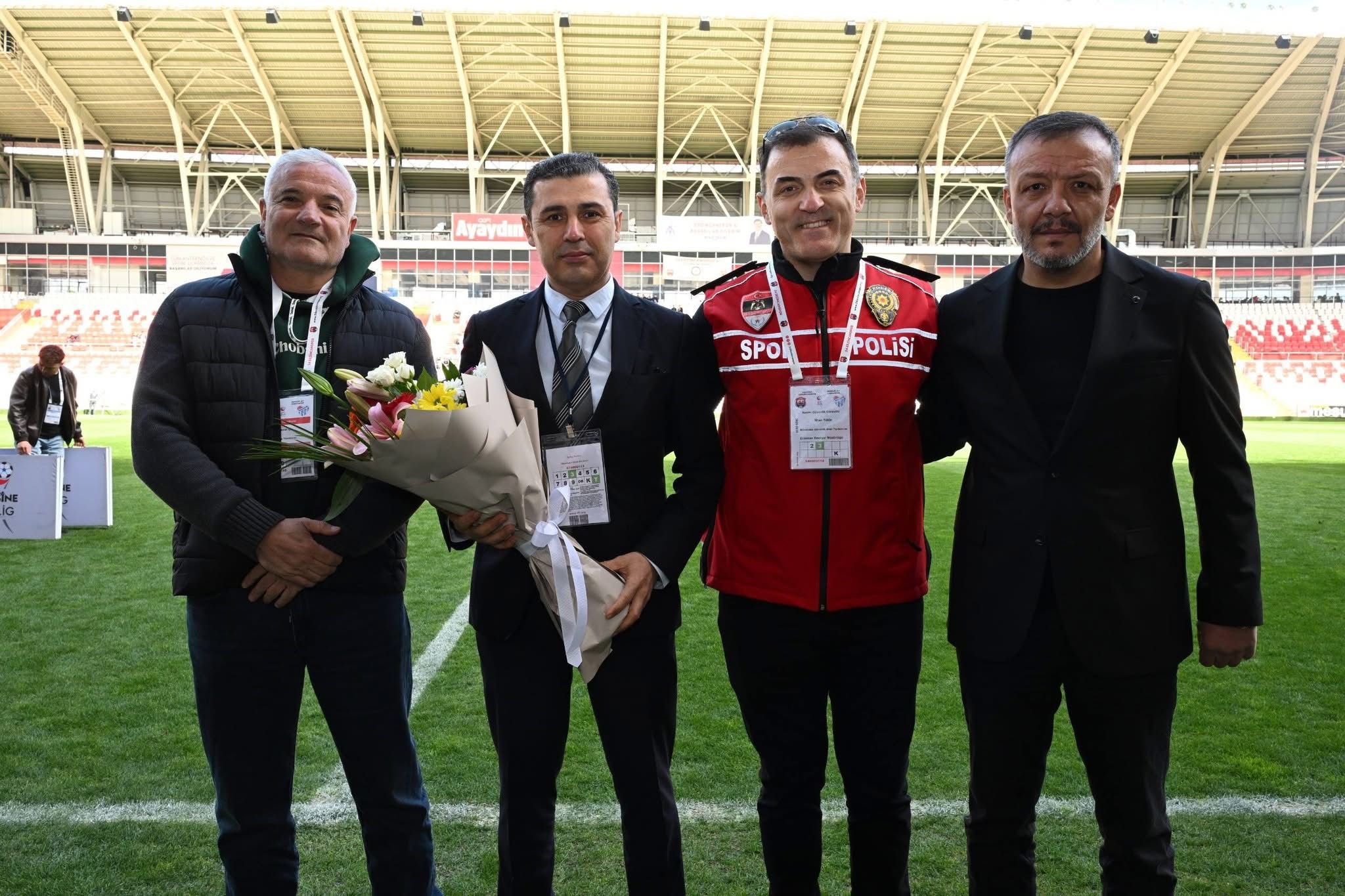 Polis Haftası’nda Anlamlı Organizasyon: Polis Çocukları Sahaya Çıktı
