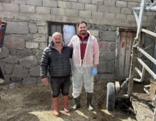 Üzümlü’de Hayvancılığa Yerinde Destek: Tırnak Bakımı Hizmeti Sahaya İndi