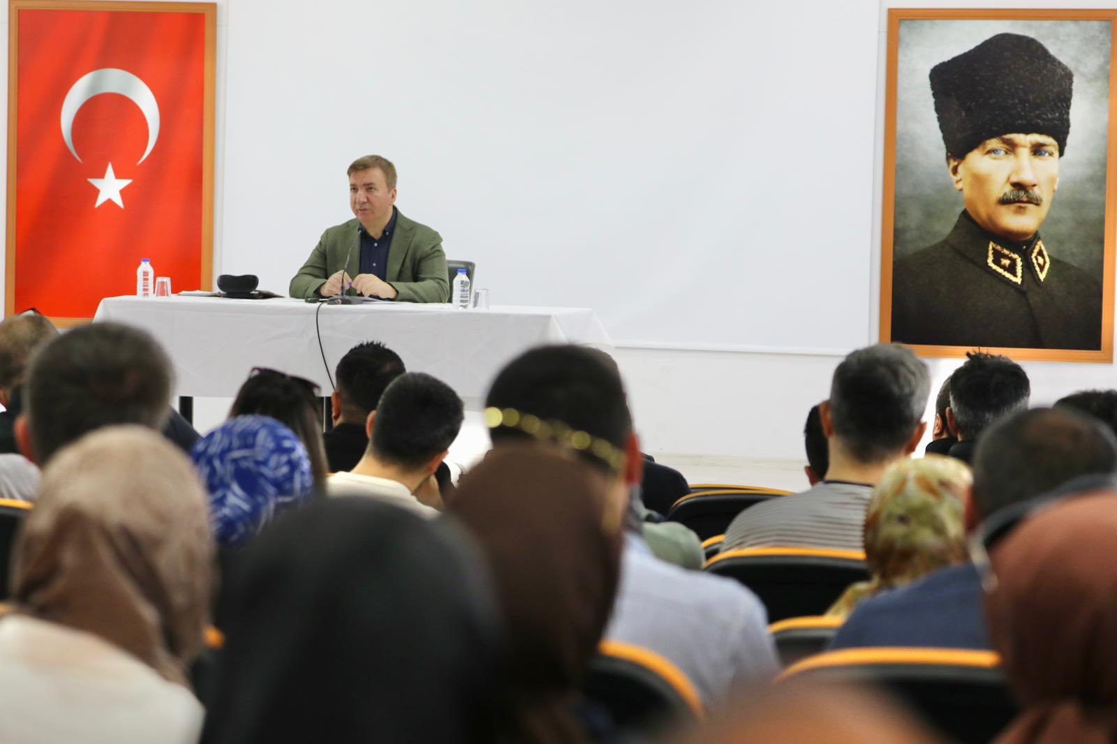 Vali AYDOĞDU Rehber Öğretmenlerle Bir Araya Geldi