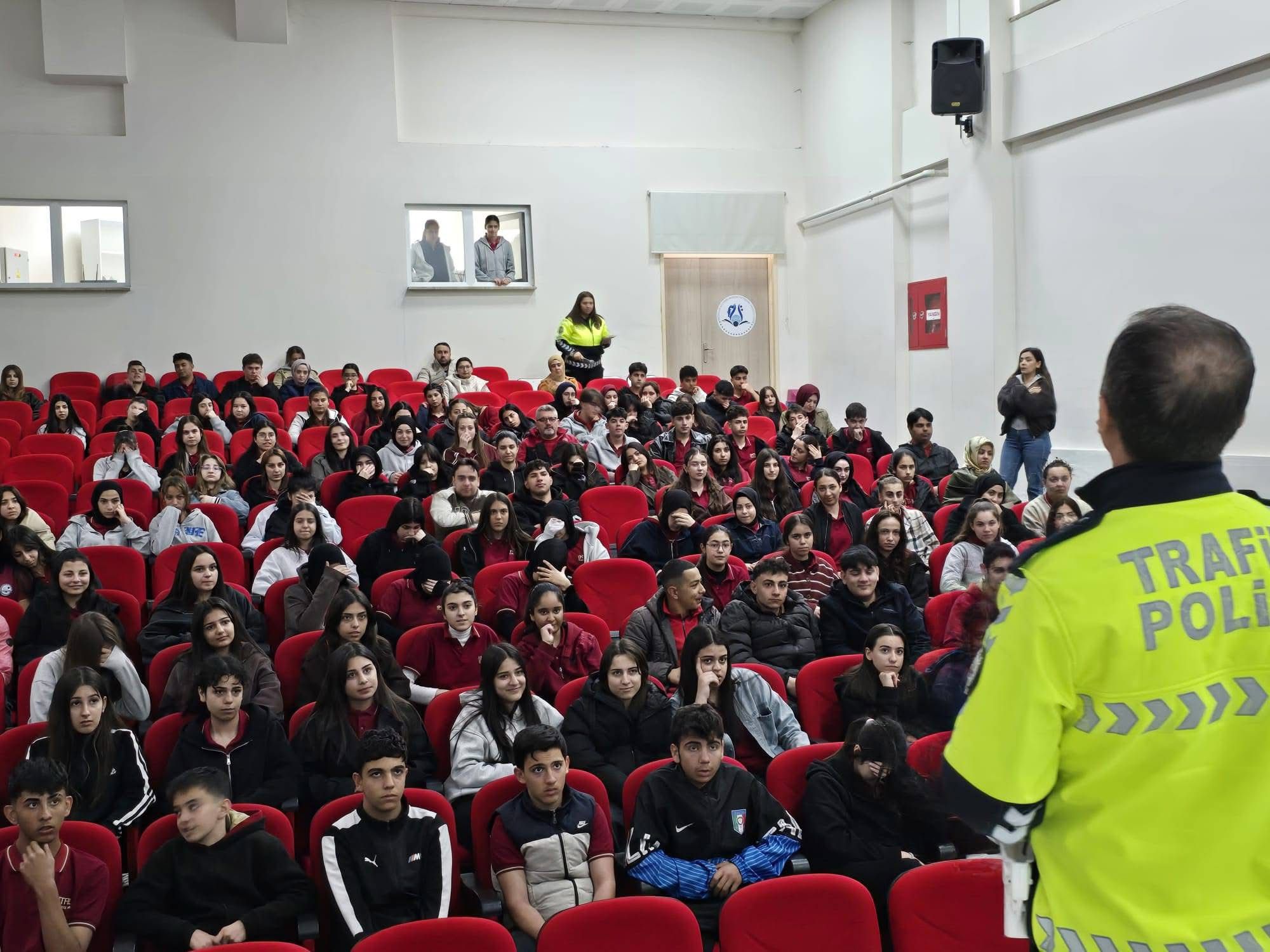250 Öğrenciye Güvenli Yaşam Eğitimi