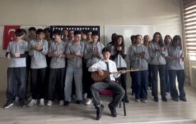 Erzincan Fen Lisesi’nde Sınıflar Arası Koro Yarışması Coşkusu