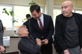 Erzincan’da Bayramda Anlamlı Ziyaretler: Protokol Şehitlikte Dua Etti