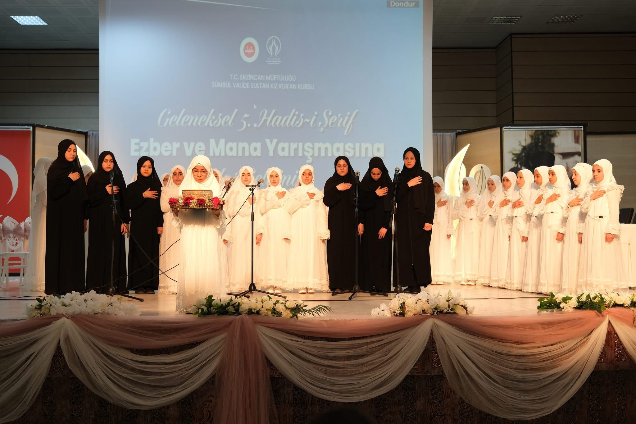 Erzincan’da “Hadis-i Şerif Metin ve Mana Yarışması” Coşkusu