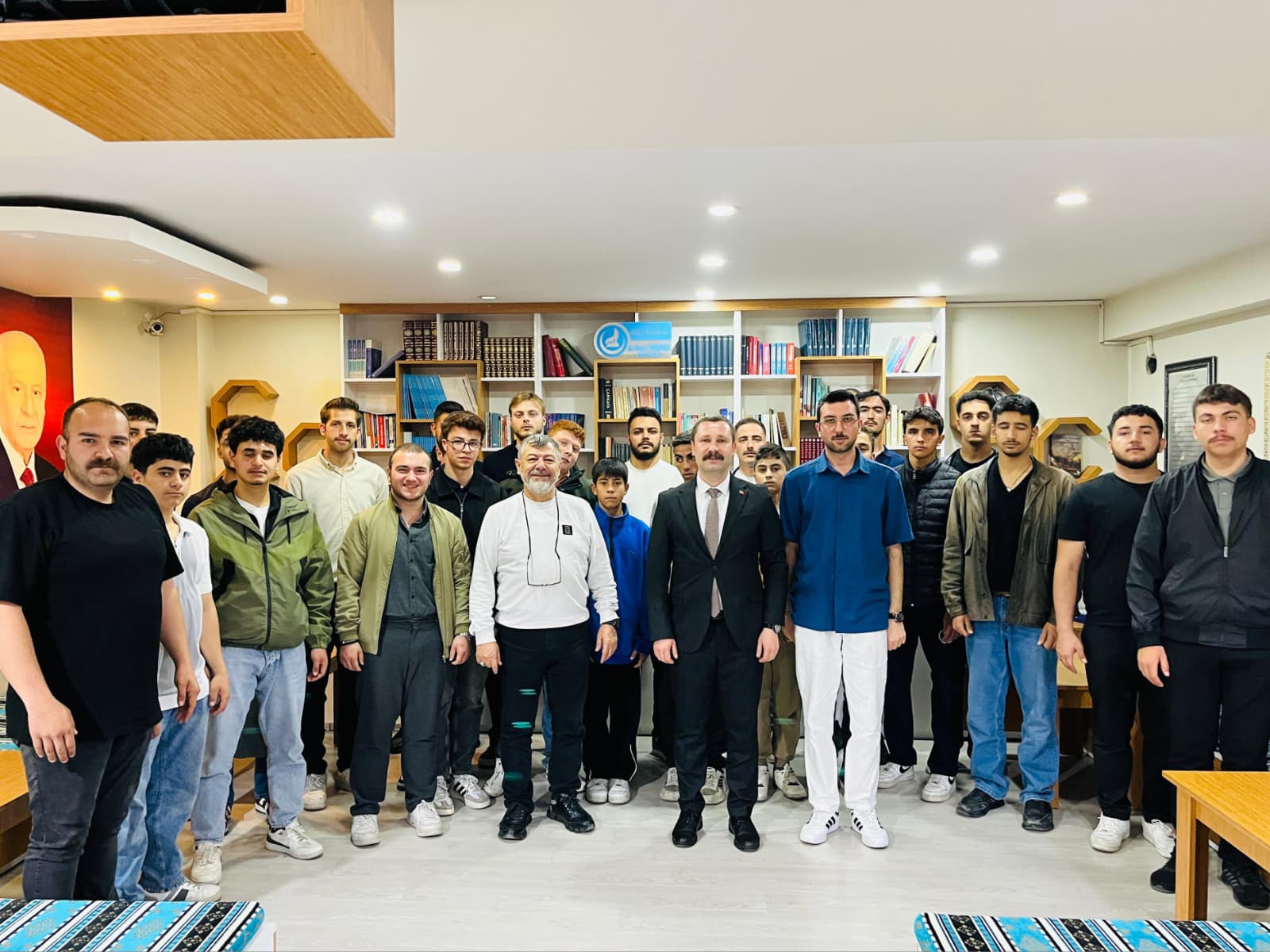 Gençler Akademik Gelişim İçin Bir Araya Geldi