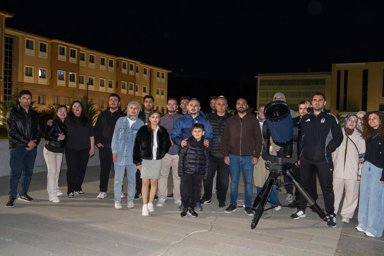 Gökyüzüne Bilimsel Yolculuk: Erzincan’da Astronomi Etkinliğine Yoğun İlgi
