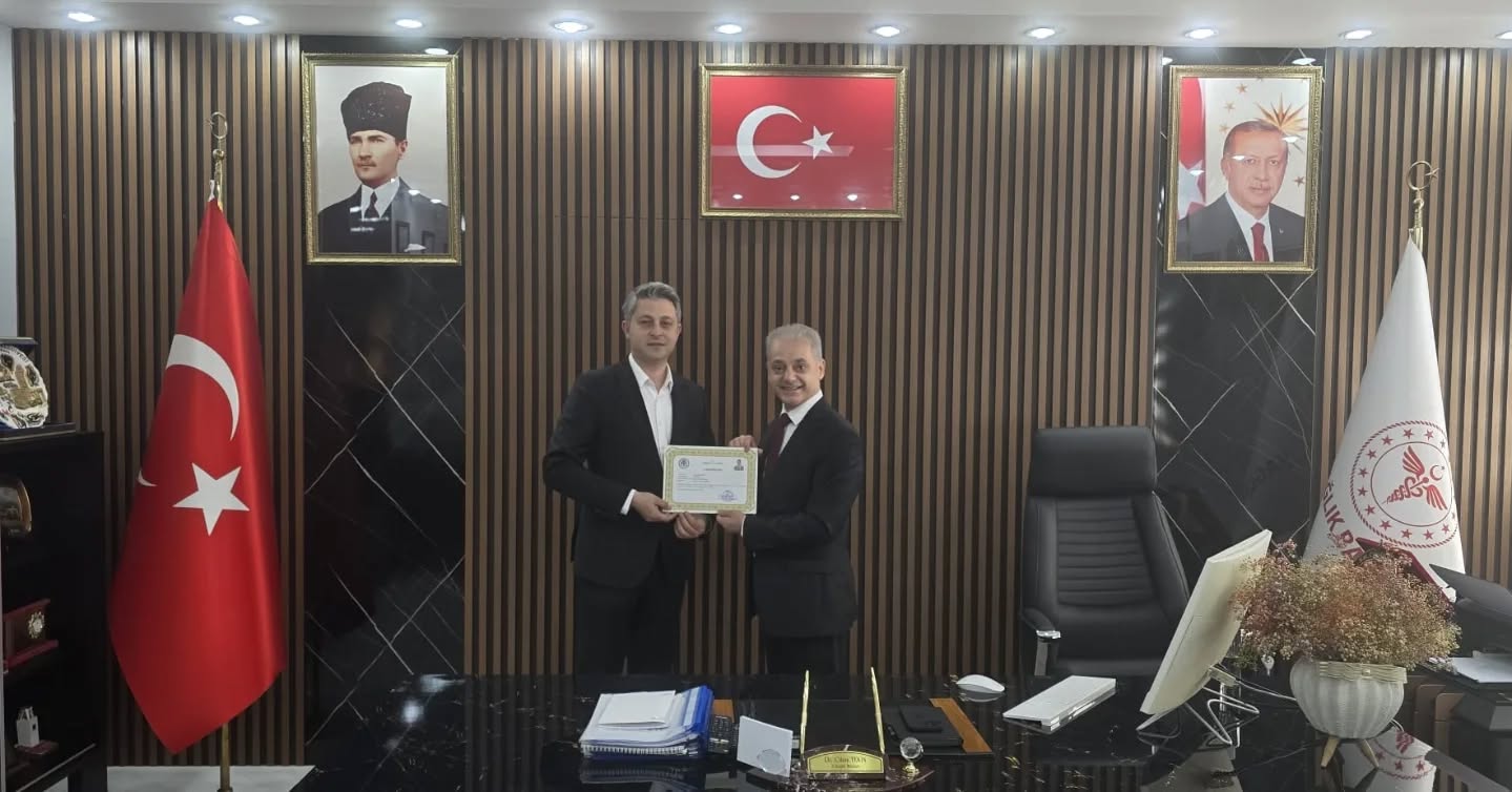 İl Sağlık Müdürlüğü Personeline Başarı Takdimi
