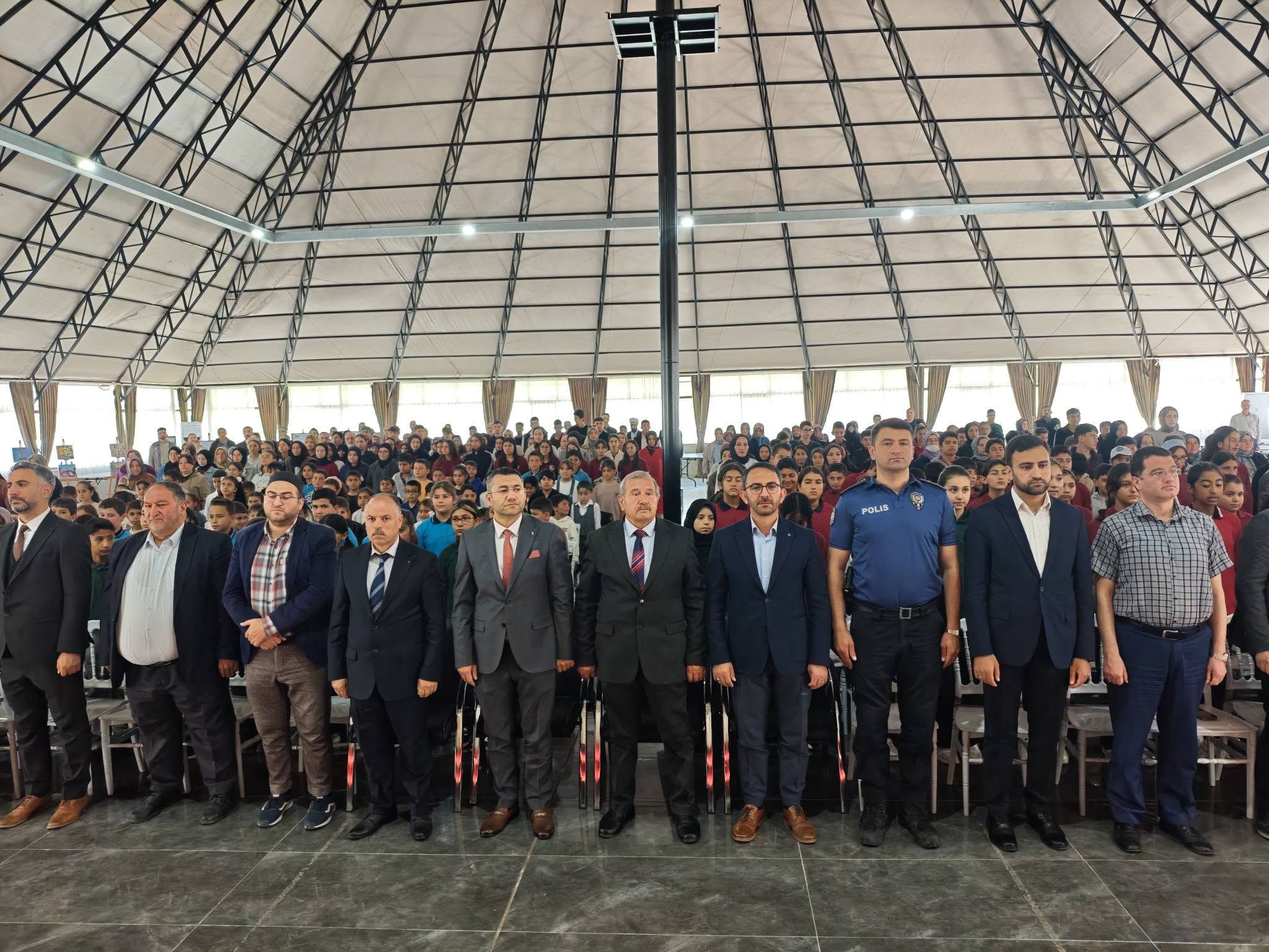 Kemah’ta ÇEDES Yıl Sonu Programı Coşkuyla Gerçekleştirildi