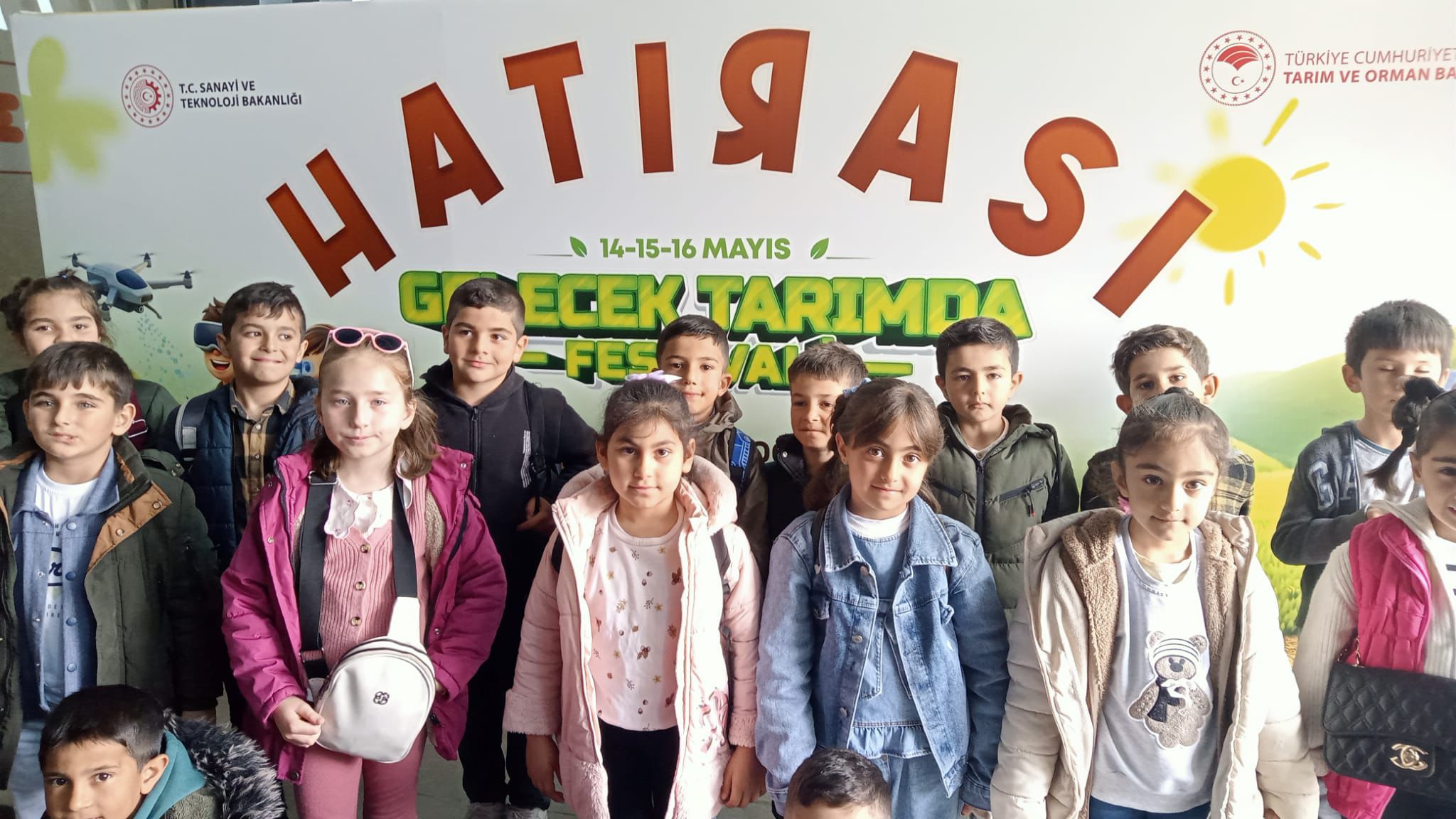 Minik Öğrenciler “Biriken Paralar, Biriken Anılar” Projesiyle Erzurum’u Gezdi
