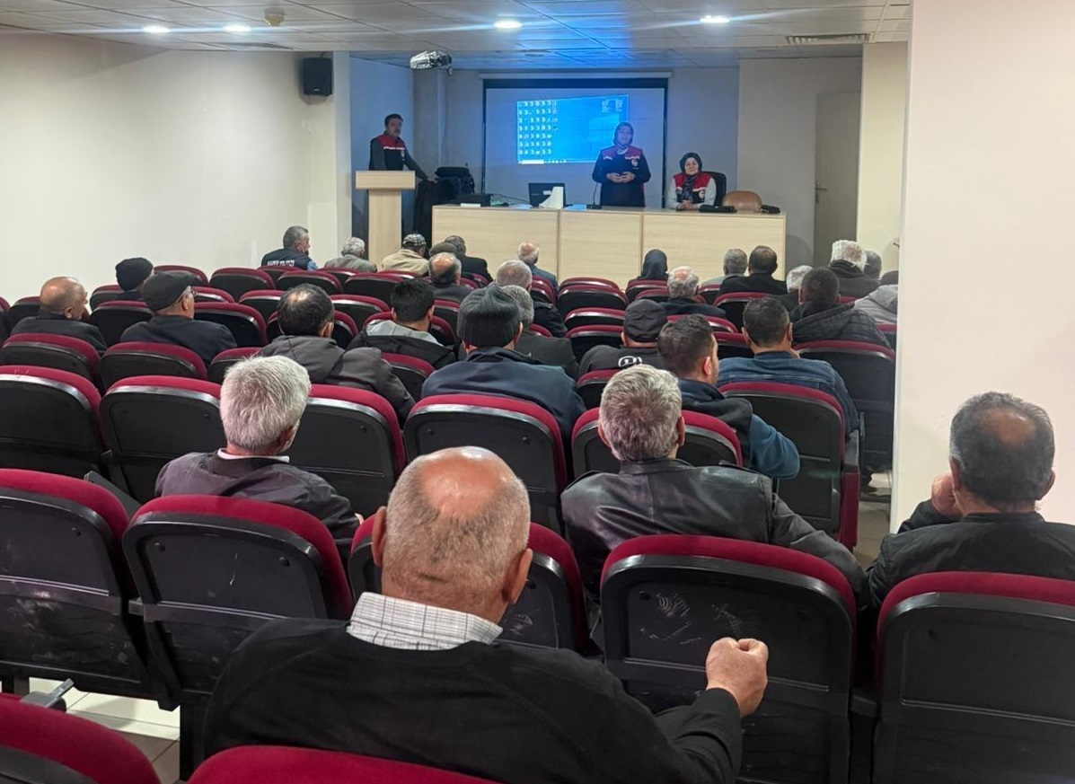 Refahiye’de Üreticilere Devlet Destekleri Anlatıldı