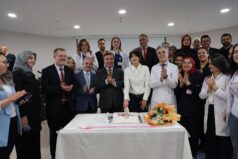 Vali AYDOĞDU’dan Sağlık Çalışanlarına Anlamlı Ziyaret