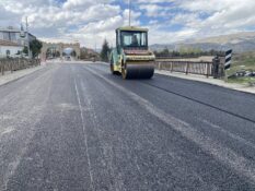 Yıpranan Yol Kazındı, Sıcak Asfalt Serimi Başladı