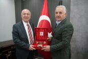 Başkan Ümit ÖZDAĞ’dan Erzincan Esnaf ve Sanatkârlar Odaları Birliği’ne Ziyaret