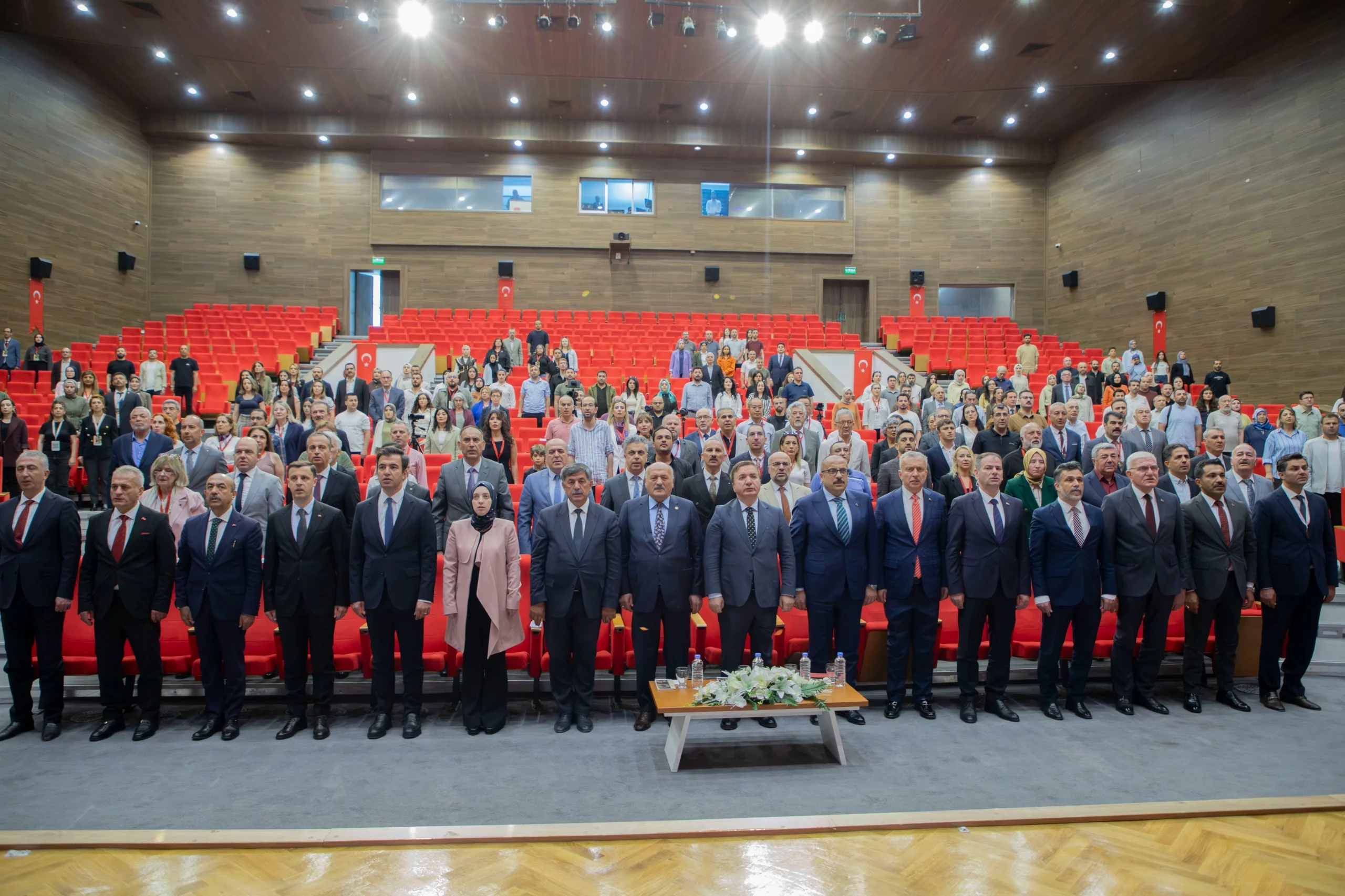 Erzincan, Uluslararası Arkeoloji Dünyasının Buluşma Noktası Oldu