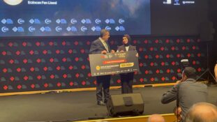 Erzincanlı Öğrenciye Türkiye Birinciliği Ödülü Bakan Tekin’den