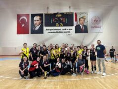 Evinin Sultanları Voleybol Turnuvası Tamamlandı: Şampiyon Can Sultanlar Oldu