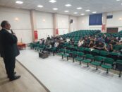 İlahiyat Fakültesi Öğrencilerle Buluştu
