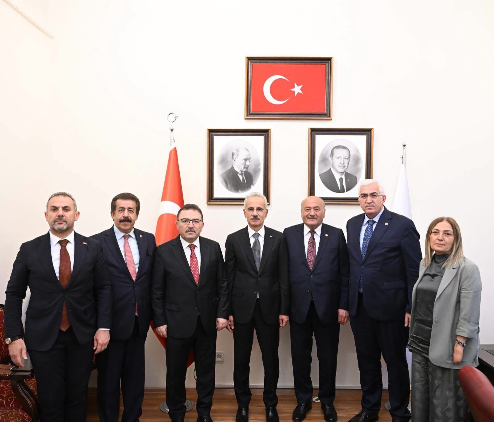 Milletvekili KARAMAN, Bakan URALOĞLU ile Erzincan’ın Ulaşım Projelerini Görüştü
