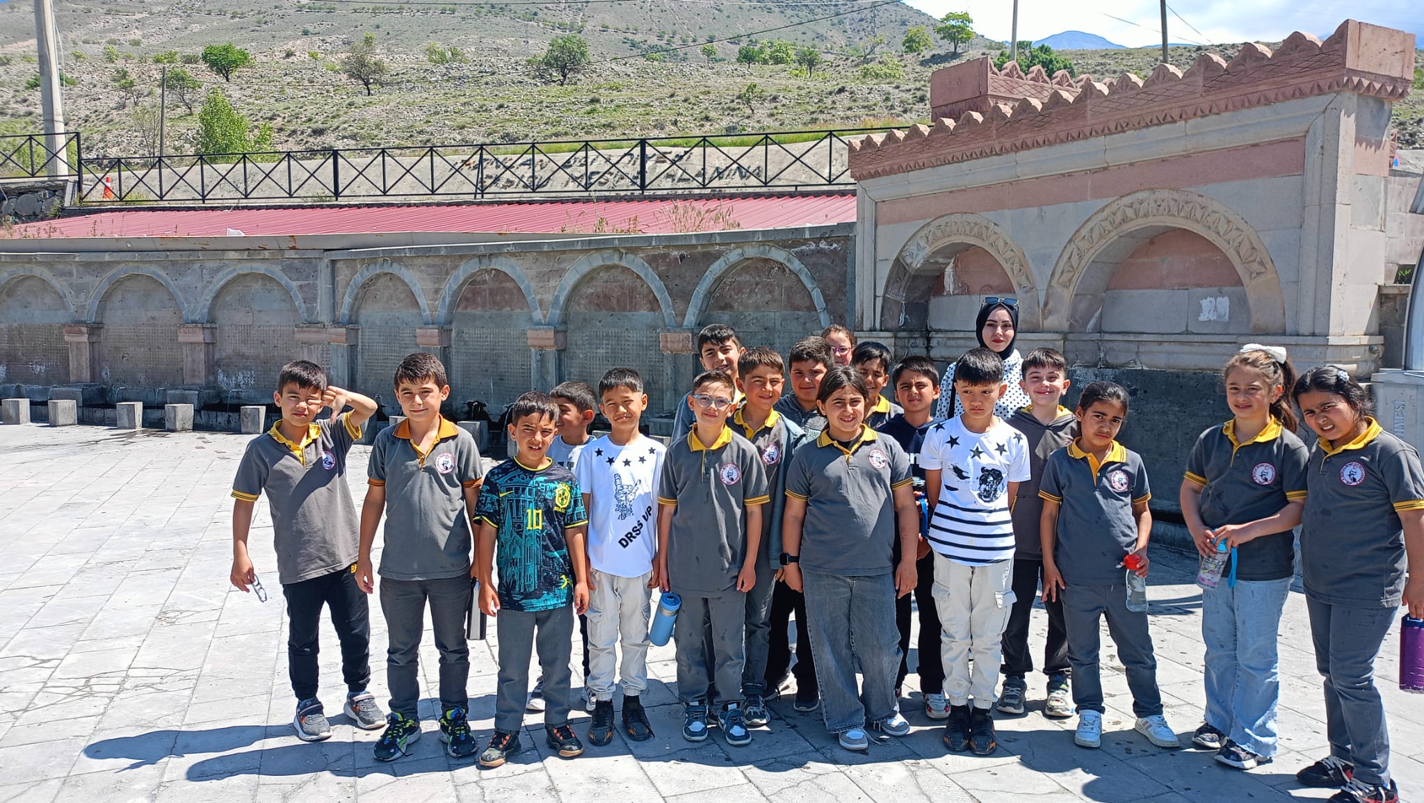 Minik Kaşifler Ekşi Su’da Kuşların İzini Sürdü