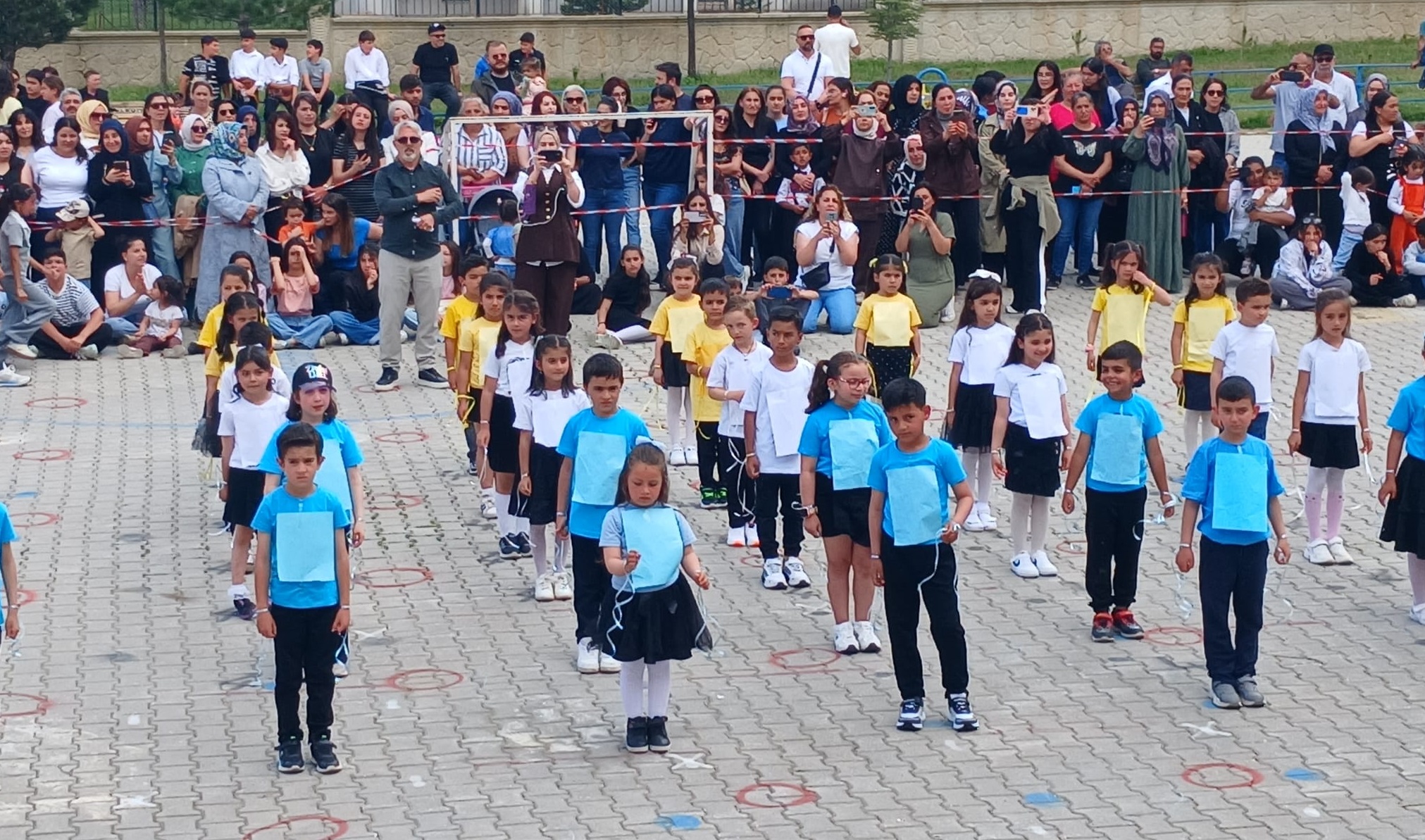 Munzur İlkokulu’nda 23 Nisan Coşkusu