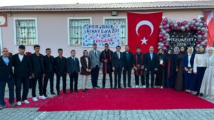 Tercan’da Mezuniyet Heyecanı