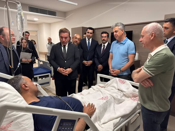 Vali AYDOĞDU’dan İliç Belediye Başkanı ELÇİ’ye Geçmiş Olsun Ziyareti